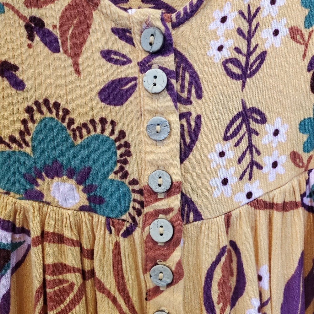 Easel Dress‎ - Picture 2 of 7